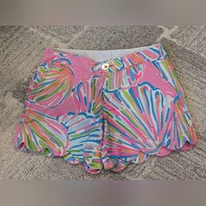 Lilly Pulitzer The Buttercup Short. Size 2
